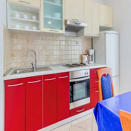 Ivo - Three Bedroom With Terrace And Sea View A1