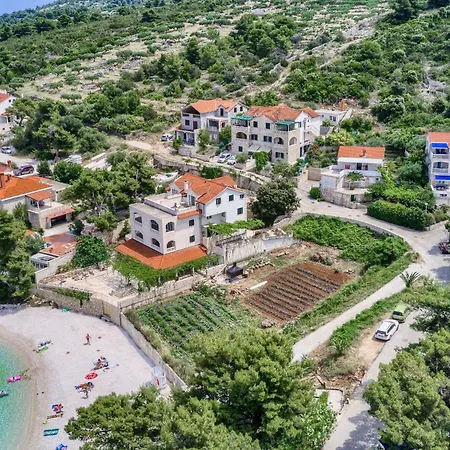 Apartmán Ivo - Three Bedroom With Terrace And Sea View A1 *